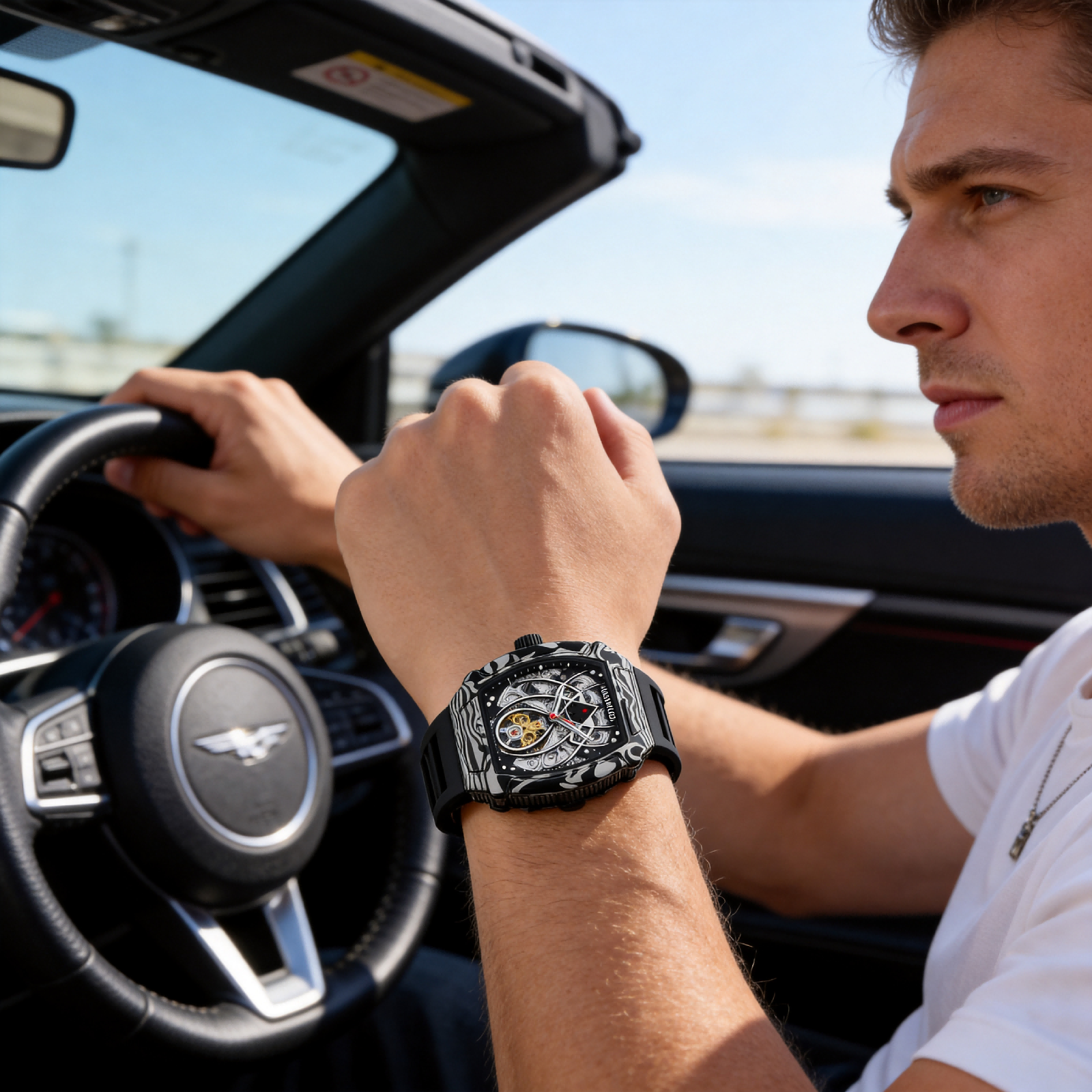 MUSANFIGO MF01 TORQUE watch worn driving convertible, barrel dial, casual luxury